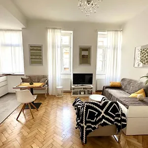 Appartamento Cozy City Close To Metro - Self Check-in, Vienna