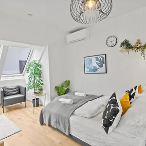 Apartmán 1 Min To Public Transport - 3 Min To Supermarket And Pharmacy - On-site Parking For 19,90 Eur, Vídeň